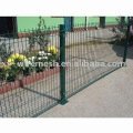 wire mesh fence